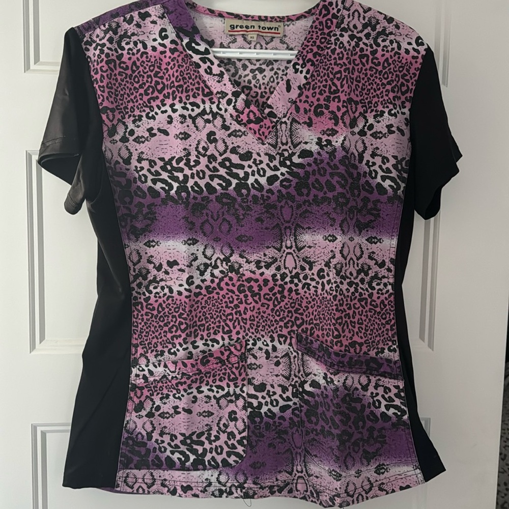 Women’s Scrub Top
